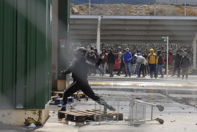 Μπαράζ λεηλασιών σε σούπερ μάρκετ της Αργεντινής το τελευταίο 24ωρο